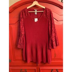 NWT Catherines Sze 1X DEEP Red Lace Bell Sleeve Flowy Dressy Holiday Tunic Shirt